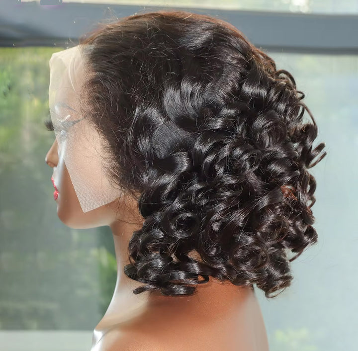 Bouncy Curly Bob 13x4 / 4X4 Lace Front Glueless Human Hair Pour les femmes noires 