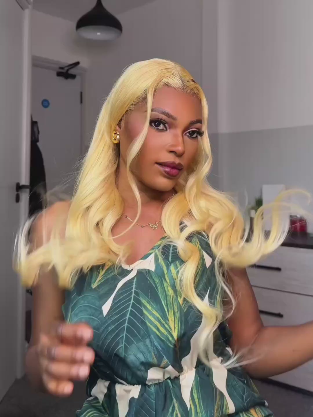 Deep Wave Wear &amp; Go Glueless HD 4X6 Lace Closure Perruque de cheveux humains